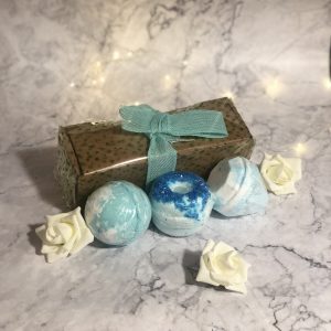 https://kyotobathbomb.com/wp-content/uploads/2023/09/blue-bath-bom-gift-set-300x300.jpeg